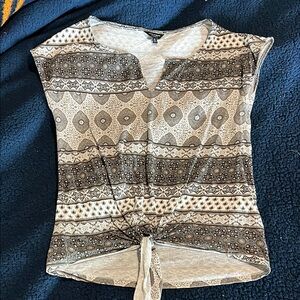 Lucky Brand Cream and Brown Cap Sleeve Tie Front Blouse